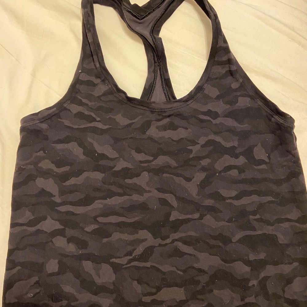 Lululemon top